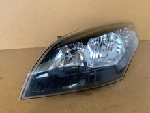 Laden Sie das Bild in den Galerie-Viewer, Frontscheinwerfer Renault Megane III 260602446R Links Scheinwerfer Headlight SCH2015370064ve