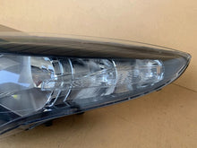 Laden Sie das Bild in den Galerie-Viewer, Frontscheinwerfer Renault Megane III 260602446R Links Scheinwerfer Headlight SCH2015370064ve