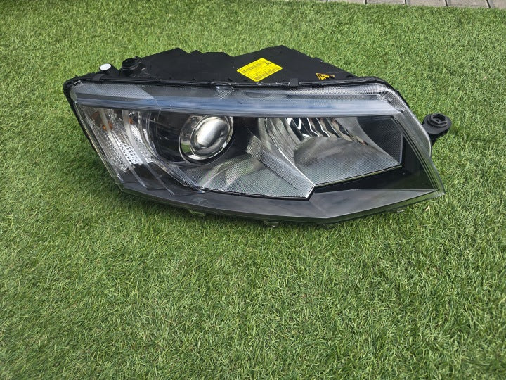 Frontscheinwerfer Skoda Octavia III 5E1941018A Rechts Scheinwerfer Headlight SCH2016795809vb