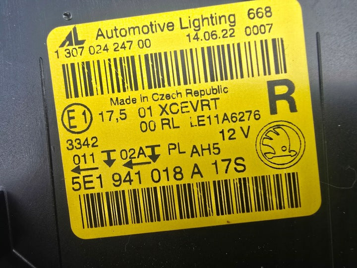 Frontscheinwerfer Skoda Octavia III 5E1941018A Rechts Scheinwerfer Headlight SCH2016795809vb