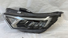 Load image into Gallery viewer, Frontscheinwerfer Hyundai I20 92101-QO100 Links Scheinwerfer Headlight SCH2020125784xd