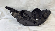 Load image into Gallery viewer, Frontscheinwerfer Hyundai I20 92101-QO100 Links Scheinwerfer Headlight SCH2020125784xd