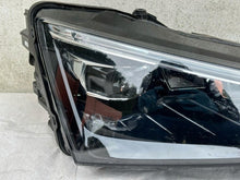 Laden Sie das Bild in den Galerie-Viewer, Frontscheinwerfer Skoda Scala 657941016A Rechts Scheinwerfer Headlight SCH2021301657cv