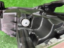 Load image into Gallery viewer, Frontscheinwerfer Mazda 3 BCJH51030 BHRA67890 Rechts Scheinwerfer Headlight SCH2021824858nm