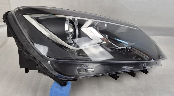 Frontscheinwerfer Seat Alhambra Sharan 7N5941754 Bi-Xenon Rechts Headlight SCH2024681836eu