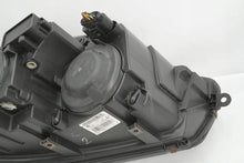 Laden Sie das Bild in den Galerie-Viewer, Frontscheinwerfer VW Transporter 7E1941016D Rechts Scheinwerfer Headlight SCH2024965352ck