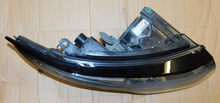 Laden Sie das Bild in den Galerie-Viewer, Frontscheinwerfer Rover BJ32-13W029-HC Bi-Xenon Rechts Scheinwerfer Headlight SCH2027736664sk