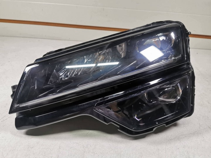 Frontscheinwerfer Skoda Karoq 57B941015DACZ Links Scheinwerfer Headlight SCH2029221847tk