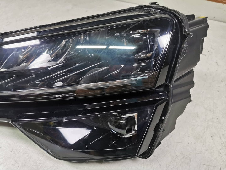 Frontscheinwerfer Skoda Karoq 57B941015DACZ Links Scheinwerfer Headlight SCH2029221847tk