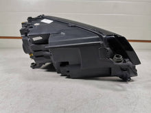 Laden Sie das Bild in den Galerie-Viewer, Frontscheinwerfer Skoda Karoq 57B941015DACZ Links Scheinwerfer Headlight SCH2029221847tk