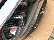 Laden Sie das Bild in den Galerie-Viewer, Frontscheinwerfer Mercedes-Benz W247 A2479063804 A2479063504 Ein Satz Headlight SCH2030168507aj