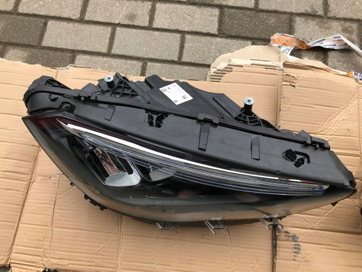 Frontscheinwerfer Mercedes-Benz W247 A2479063804 A2479063504 Ein Satz Headlight SCH2030168507aj