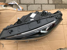 Laden Sie das Bild in den Galerie-Viewer, Frontscheinwerfer Mercedes-Benz W247 A2479063804 A2479063504 Ein Satz Headlight SCH2030168507aj
