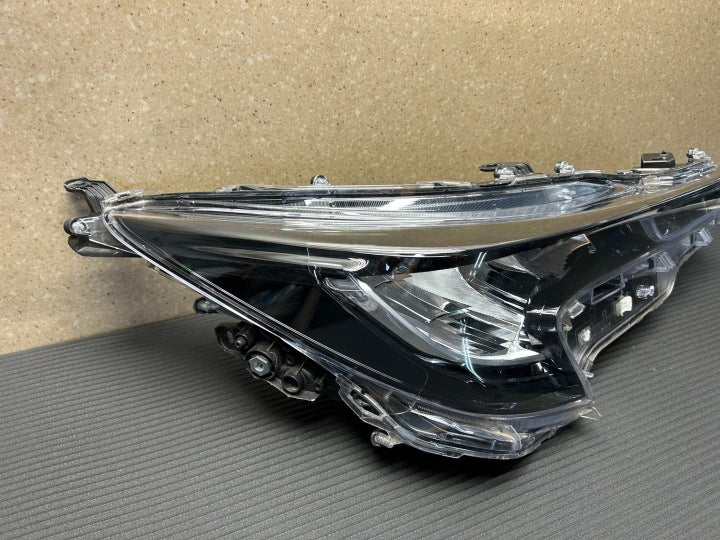 Frontscheinwerfer Toyota Corolla 81110-02S60 Rechts Scheinwerfer Headlight SCH2031731933kb