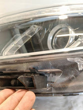 Load image into Gallery viewer, Frontscheinwerfer Kia Sorento II 92101-2P700 Links Scheinwerfer Headlight SCH2031992406go