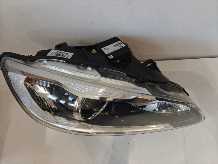 Frontscheinwerfer Volvo V60 I S60 31698826 Xenon Rechts Scheinwerfer Headlight SCH2040562421se