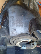 Laden Sie das Bild in den Galerie-Viewer, Frontscheinwerfer Subaru 84001XA01A Links Scheinwerfer Headlight SCH2045108921ac