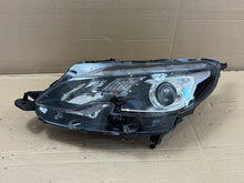 Laden Sie das Bild in den Galerie-Viewer, Frontscheinwerfer Peugeot 2008 I 90167018 Links Scheinwerfer Headlight SCH2060369588oc