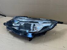 Laden Sie das Bild in den Galerie-Viewer, Frontscheinwerfer Peugeot 2008 I 90167018 Links Scheinwerfer Headlight SCH2060369588oc