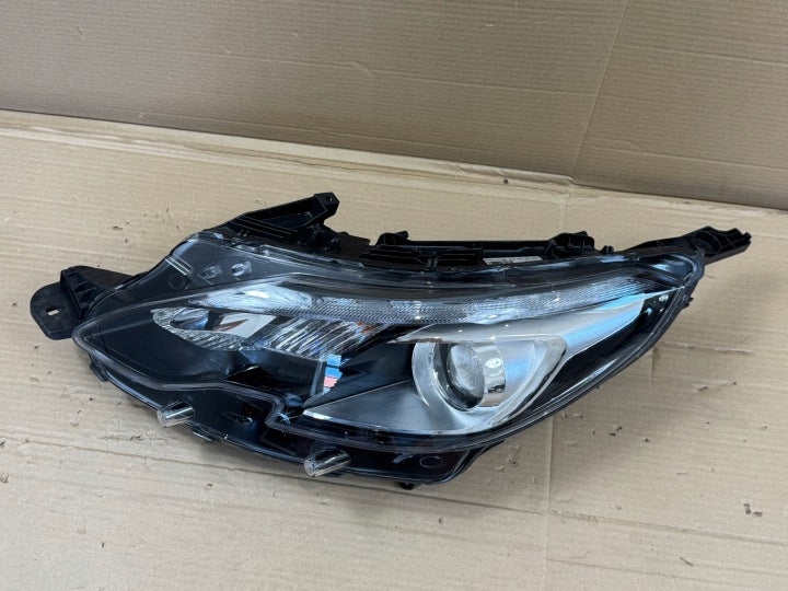 Frontscheinwerfer Peugeot 2008 I 90167018 Links Scheinwerfer Headlight SCH2060369588oc