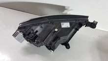 Laden Sie das Bild in den Galerie-Viewer, Frontscheinwerfer Seat Ateca 576941031C LED Links Scheinwerfer Headlight SCH2064720585rm