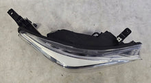 Load image into Gallery viewer, Frontscheinwerfer Mg 11202780 Rechts Scheinwerfer Headlight SCH2068765820cd