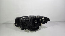 Laden Sie das Bild in den Galerie-Viewer, Frontscheinwerfer BMW F10 7203245-18 Rechts Scheinwerfer Headlight SCH2083947677cg