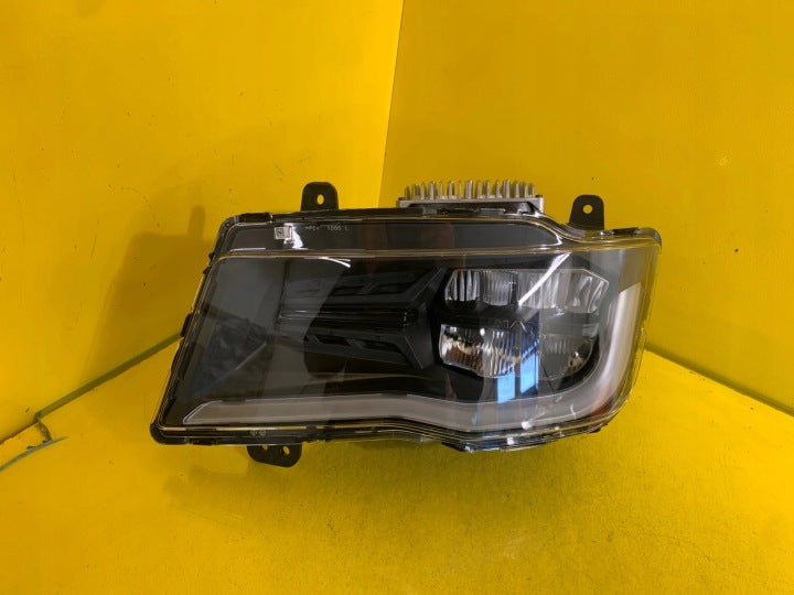Frontscheinwerfer Man Tge 81251016861 LED Links Scheinwerfer Headlight SCH2084111118lf