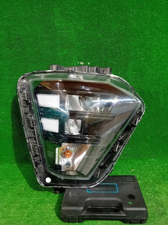 Frontscheinwerfer Hyundai Kona 92102BE050 R009E06G5SG Rechts Headlight SCH2095015916ea