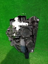 Laden Sie das Bild in den Galerie-Viewer, Frontscheinwerfer Hyundai Kona 92102BE050 R009E06G5SG Rechts Headlight SCH2095015916ea