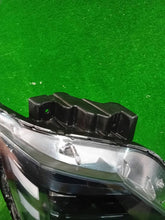 Laden Sie das Bild in den Galerie-Viewer, Frontscheinwerfer Hyundai Kona 92102BE050 R009E06G5SG Rechts Headlight SCH2095015916ea