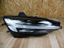 Laden Sie das Bild in den Galerie-Viewer, Frontscheinwerfer Volvo V60 S60 32347005 Rechts Scheinwerfer Headlight SCH2109872131sc