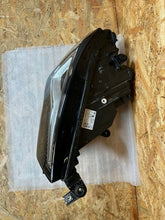 Load image into Gallery viewer, Frontscheinwerfer Cupra Ateca 576941032B 1EX01489132MDE811162A Rechts Headlight SCH2117390711sm