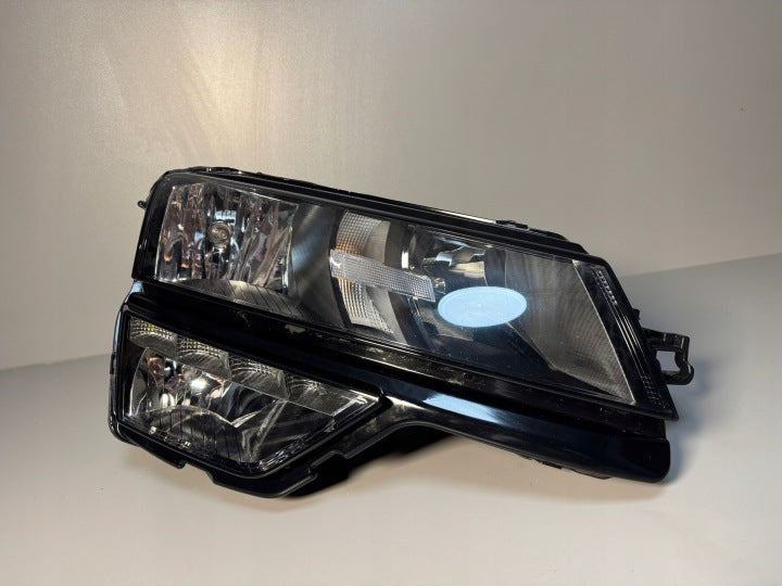 Frontscheinwerfer Skoda Karoq 57B941016A 57B9411015A LED Rechts oder Links SCH2120080705or