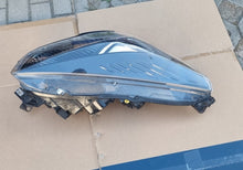 Laden Sie das Bild in den Galerie-Viewer, Frontscheinwerfer Ford Kuga I GV4113D154EH Xenon Rechts Scheinwerfer Headlight SCH2121447099do