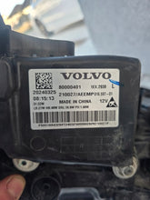Laden Sie das Bild in den Galerie-Viewer, Frontscheinwerfer Volvo 80000401 Links Scheinwerfer Headlight SCH2141881635gd