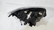 Laden Sie das Bild in den Galerie-Viewer, Frontscheinwerfer BMW 3 E91 E90 15687689 Links Scheinwerfer Headlight SCH2142587036yq