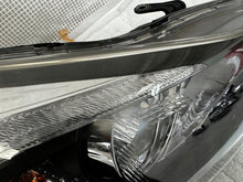 Load image into Gallery viewer, Frontscheinwerfer Subaru Xv P9934R Xenon Rechts Scheinwerfer Headlight SCH2142885843ga