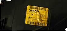 Laden Sie das Bild in den Galerie-Viewer, Frontscheinwerfer Volvo C30 M-1121846-30657168 Links Scheinwerfer Headlight SCH2144016269oa