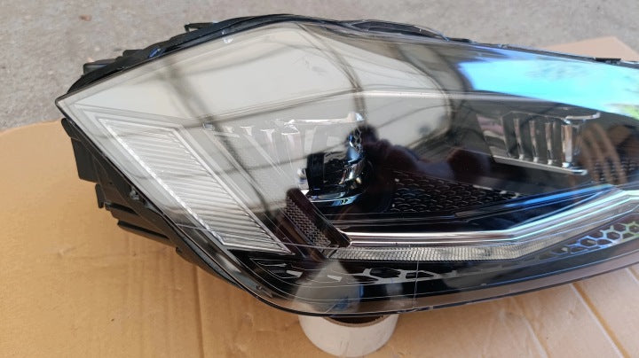 Frontscheinwerfer VW Polo 2G2941774 Full LED Rechts Scheinwerfer Headlight SCH2146100484up