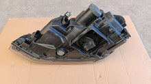 Laden Sie das Bild in den Galerie-Viewer, Frontscheinwerfer VW Polo 2G2941774 Full LED Rechts Scheinwerfer Headlight SCH2146100484up