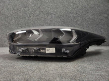 Load image into Gallery viewer, Frontscheinwerfer Kia Ceed 92101J7500 Ein Satz Scheinwerfer Headlight SCH2148817698cv