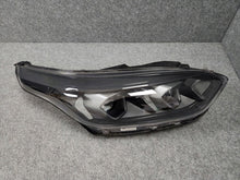 Load image into Gallery viewer, Frontscheinwerfer Kia Ceed 92101J7500 Ein Satz Scheinwerfer Headlight SCH2148817698cv