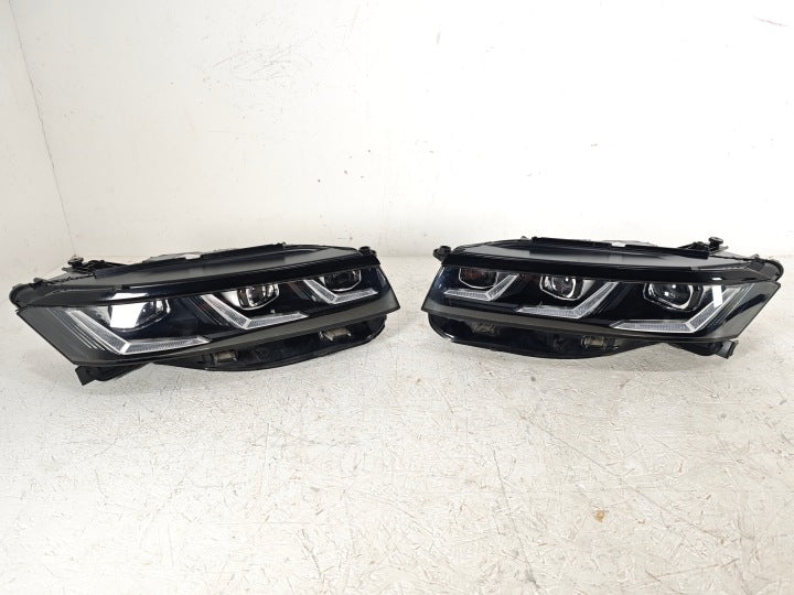 Frontscheinwerfer VW Touareg 761941082H Ein Satz Scheinwerfer Headlight SCH2150684835au