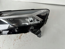 Laden Sie das Bild in den Galerie-Viewer, Frontscheinwerfer Dacia Sandero III Logan Jogger 260607161R Links Headlight SCH2156099058eo