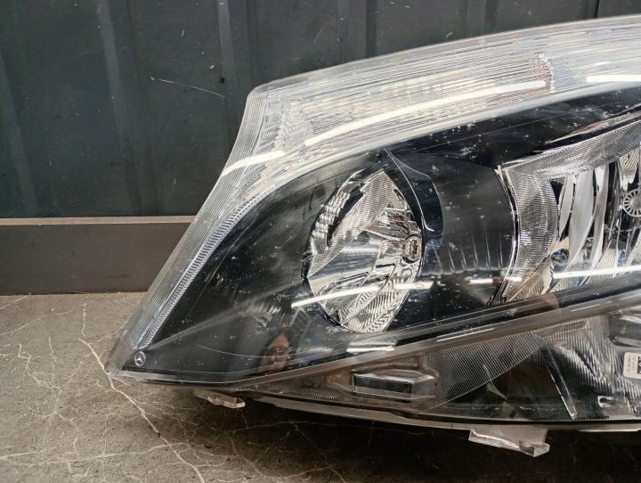 Frontscheinwerfer Mercedes-Benz Vito W447 A4479067700 Links Headlight SCH2158213018id