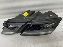 Laden Sie das Bild in den Galerie-Viewer, Frontscheinwerfer Skoda Octavia III 5E1941015F LED Links Scheinwerfer Headlight SCH2164563433ay