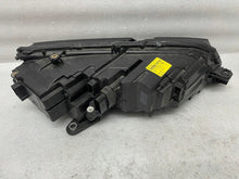 Laden Sie das Bild in den Galerie-Viewer, Frontscheinwerfer Skoda Octavia III 5E1941015F LED Links Scheinwerfer Headlight SCH2164563433ay