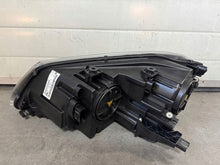 Load image into Gallery viewer, Frontscheinwerfer Seat Alhambra 7N5941752 7N5941751 Ein Satz Headlight SCH2164703304sc