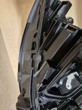 Laden Sie das Bild in den Galerie-Viewer, Frontscheinwerfer Mercedes-Benz W246 A2469062601 Links Scheinwerfer Headlight SCH2168995120ax